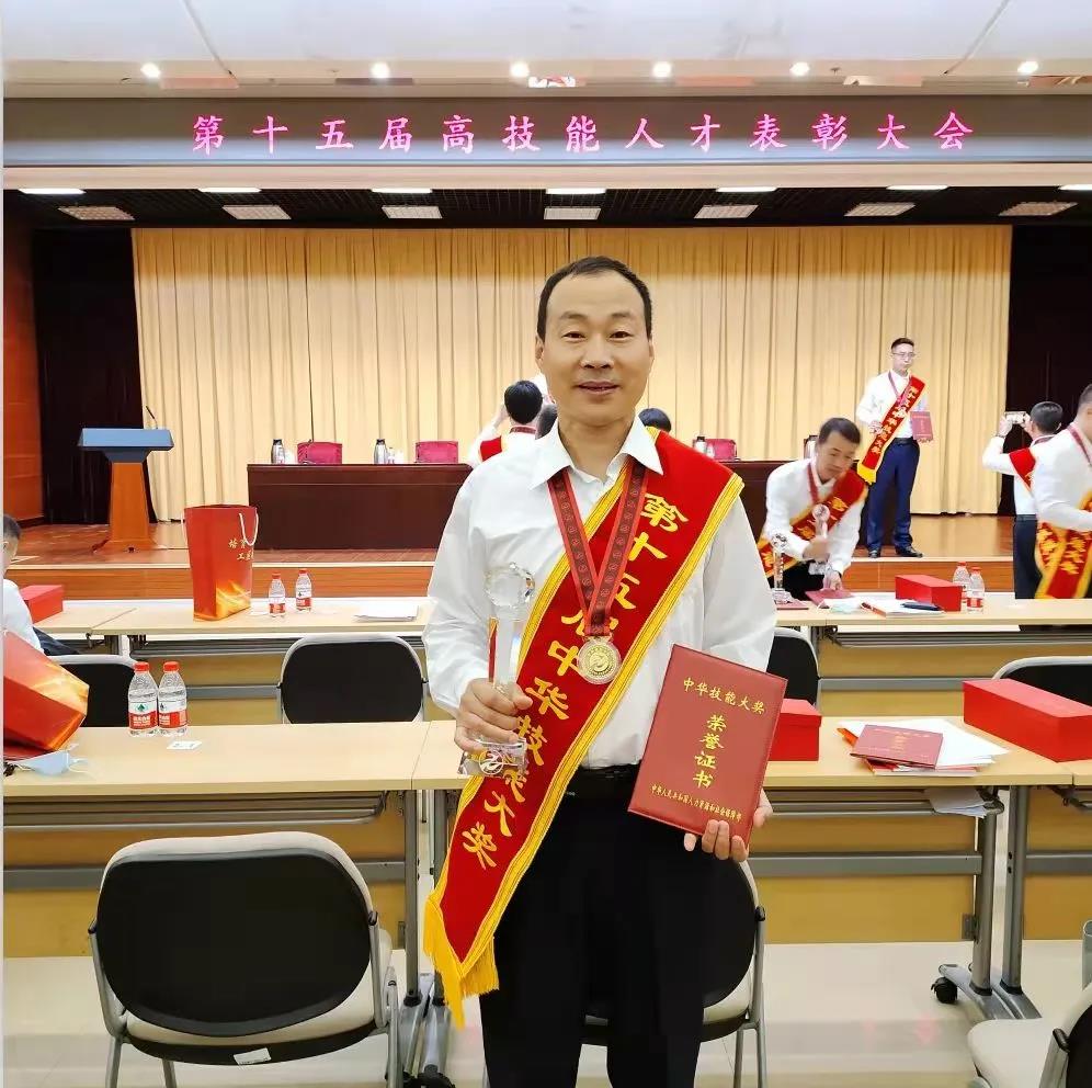 伟德体育 - 综合体育赛事平台|奥体中心相助同伴