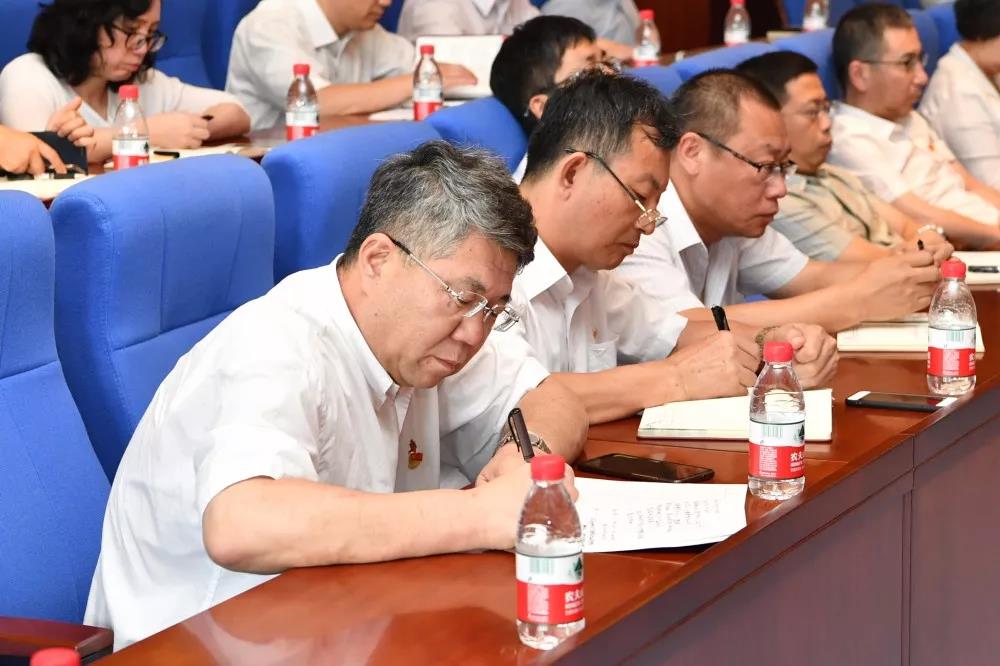 伟德体育 - 综合体育赛事平台|奥体中心相助同伴