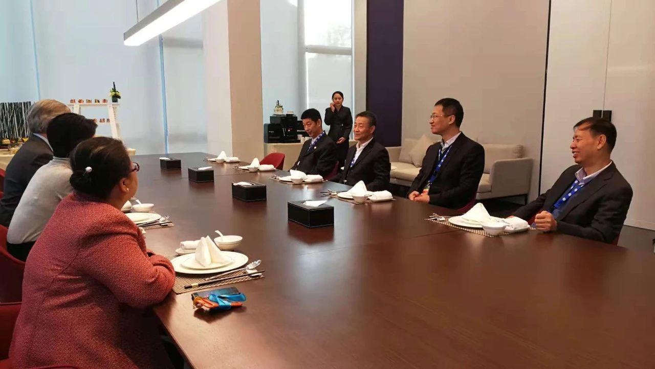 伟德体育 - 综合体育赛事平台|奥体中心相助同伴