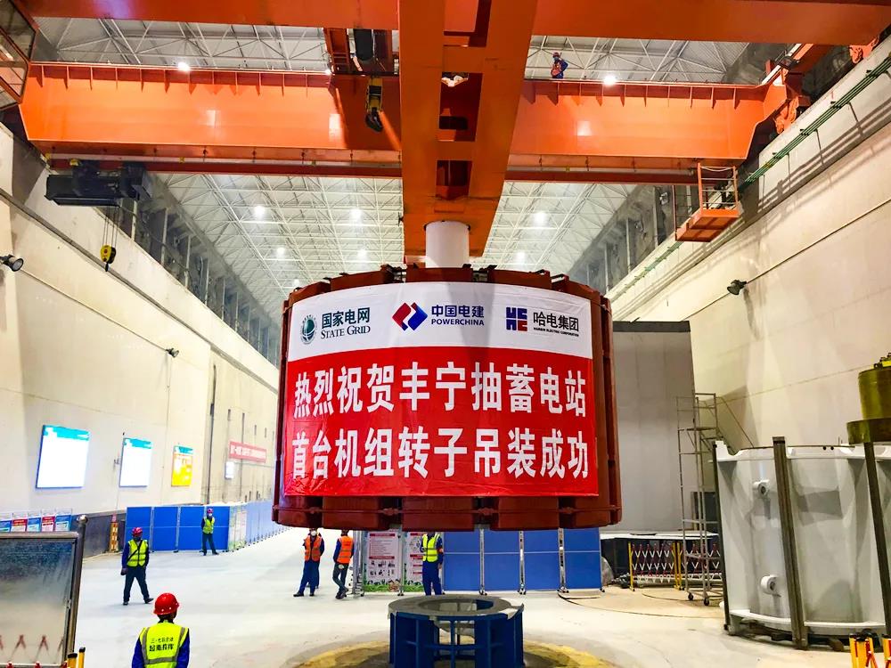 伟德体育 - 综合体育赛事平台|奥体中心相助同伴