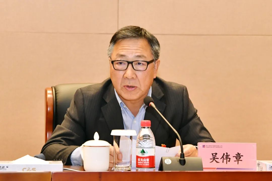 伟德体育 - 综合体育赛事平台|奥体中心相助同伴