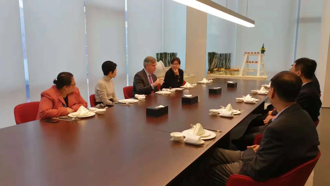 伟德体育 - 综合体育赛事平台|奥体中心相助同伴