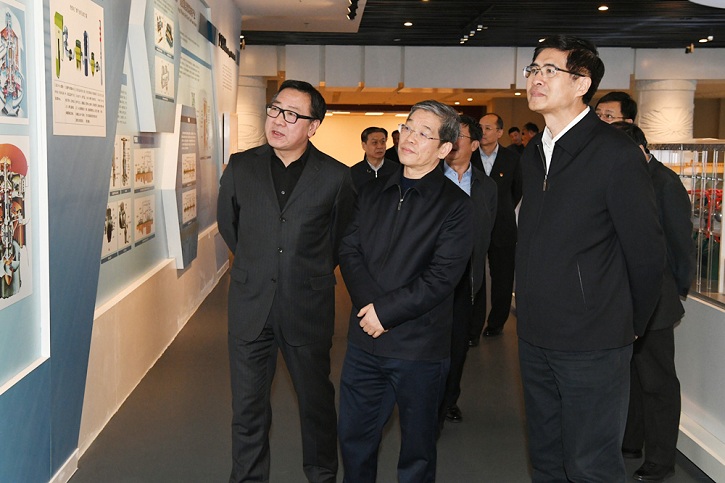 伟德体育 - 综合体育赛事平台|奥体中心相助同伴