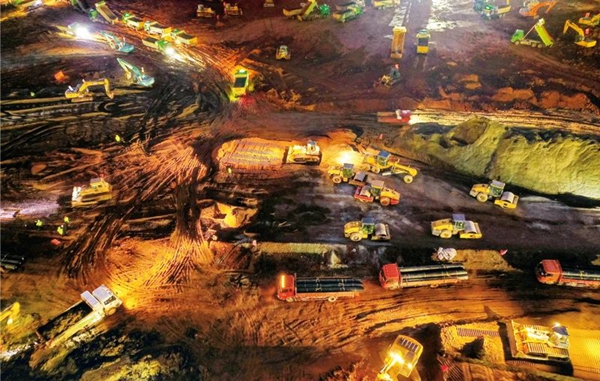 伟德体育 - 综合体育赛事平台|奥体中心相助同伴