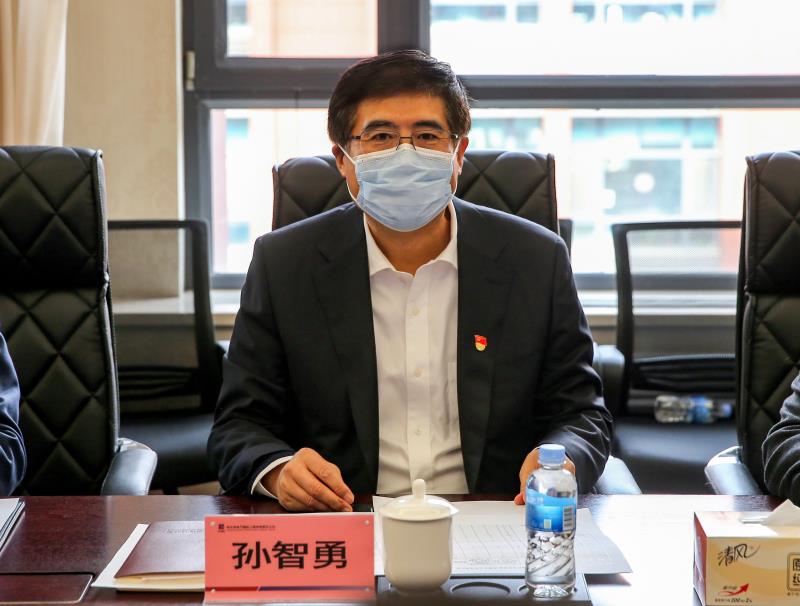 伟德体育 - 综合体育赛事平台|奥体中心相助同伴