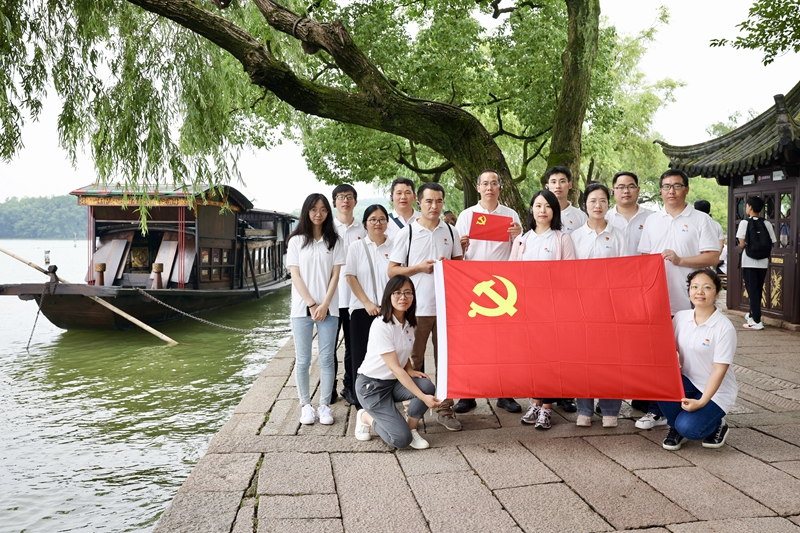 伟德体育 - 综合体育赛事平台|奥体中心相助同伴