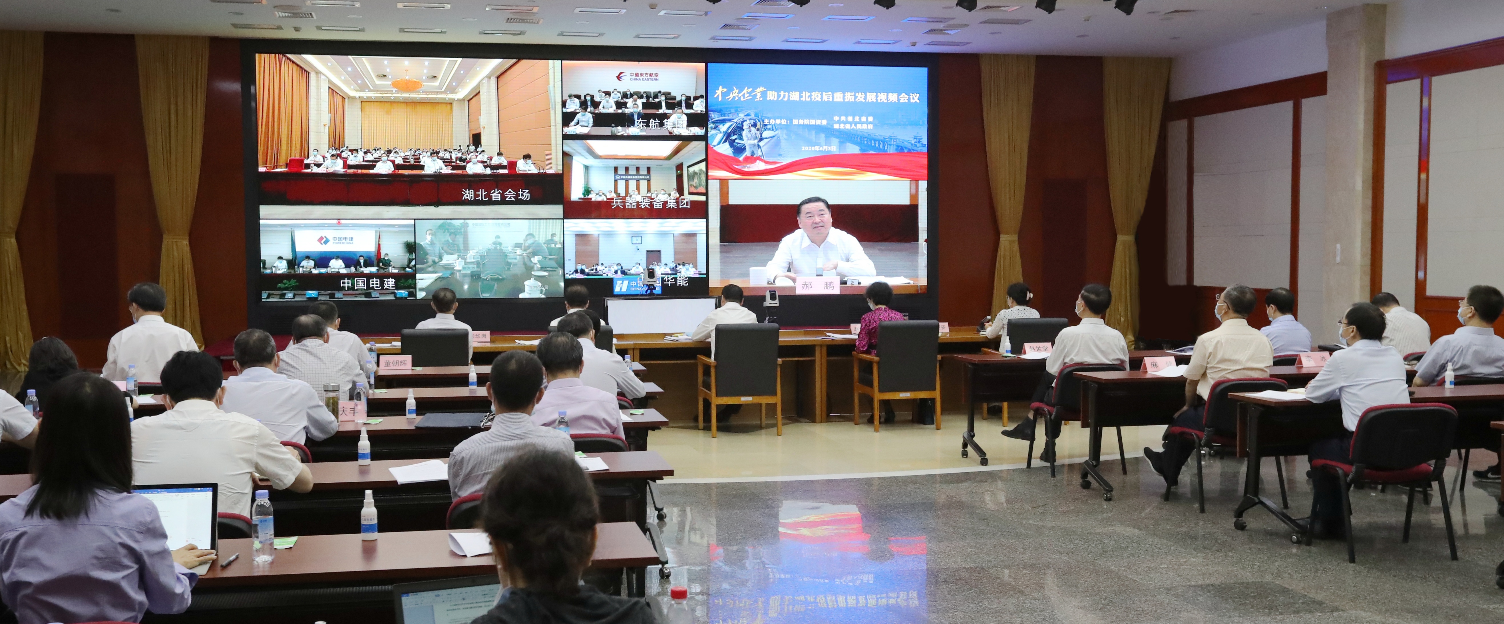 伟德体育 - 综合体育赛事平台|奥体中心相助同伴