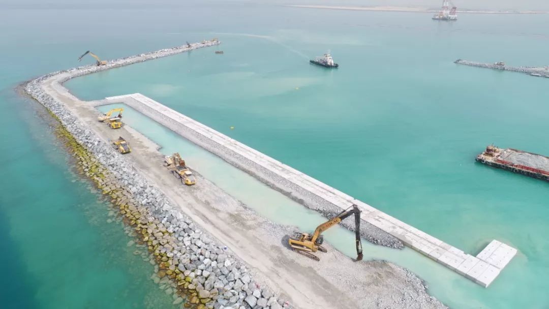 伟德体育 - 综合体育赛事平台|奥体中心相助同伴