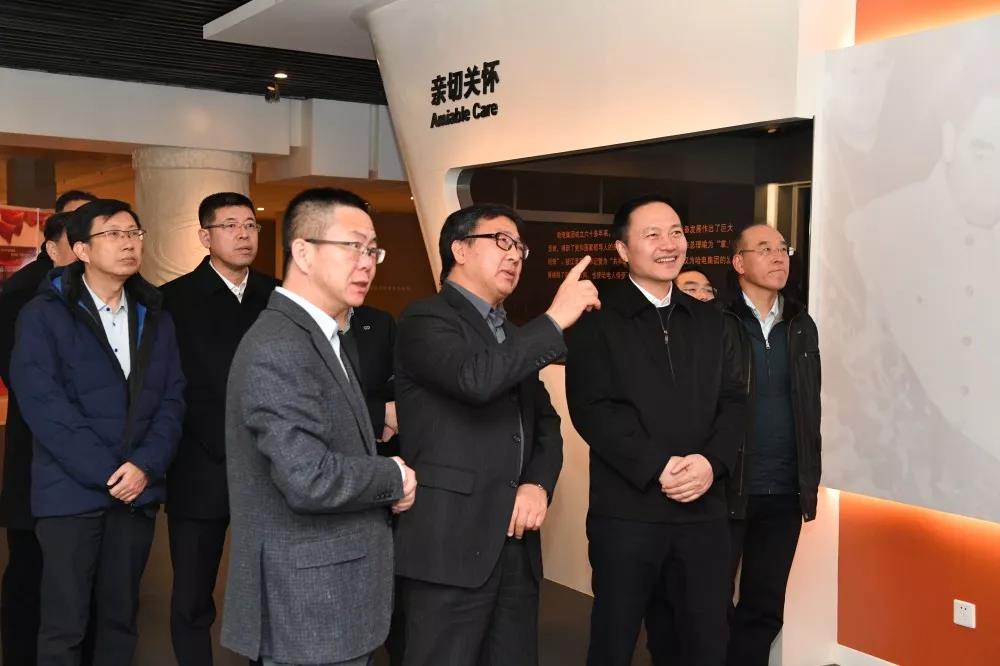 伟德体育 - 综合体育赛事平台|奥体中心相助同伴