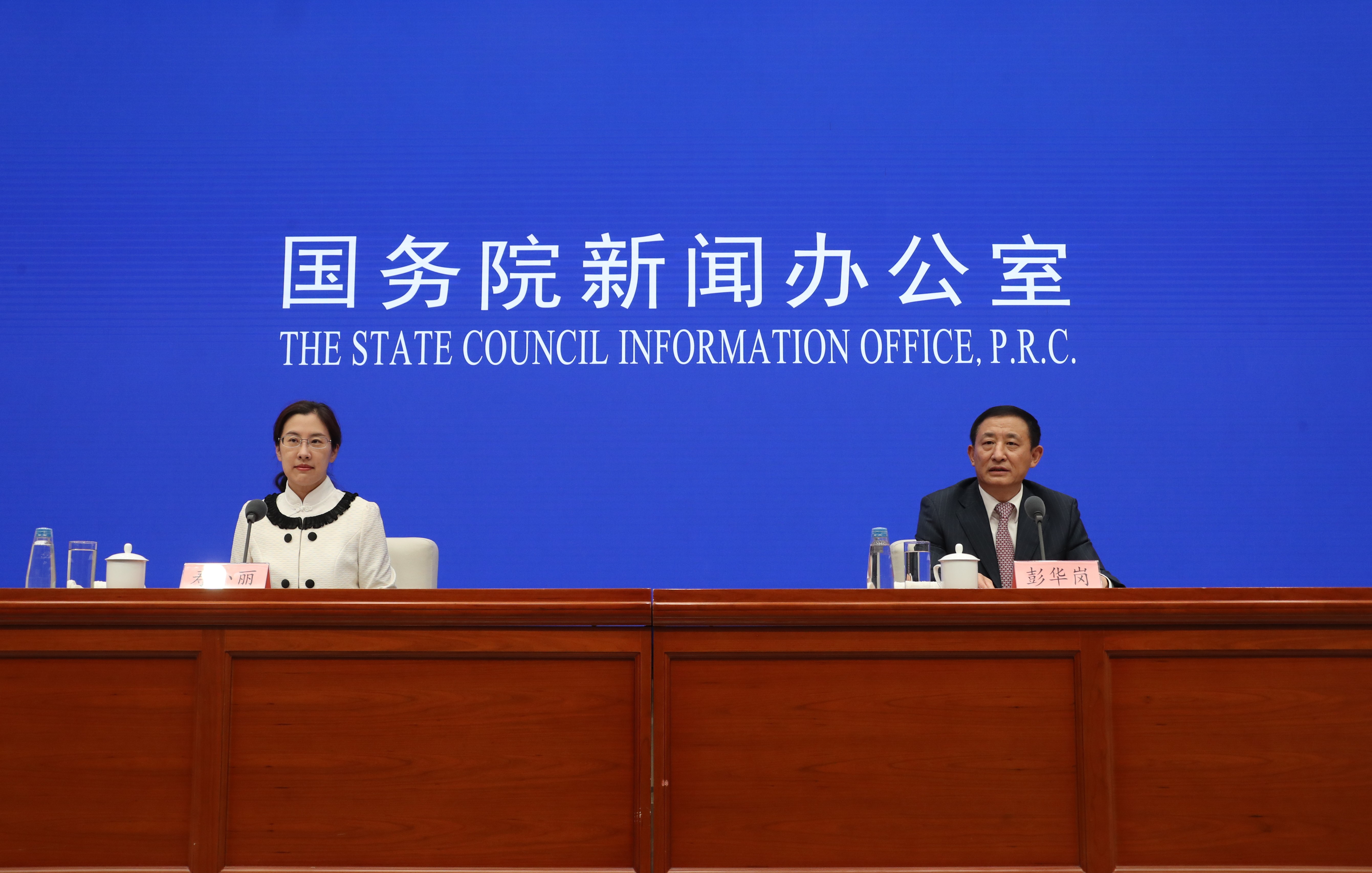 伟德体育 - 综合体育赛事平台|奥体中心相助同伴