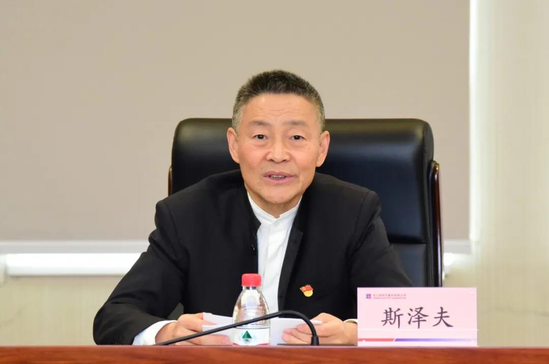 伟德体育 - 综合体育赛事平台|奥体中心相助同伴