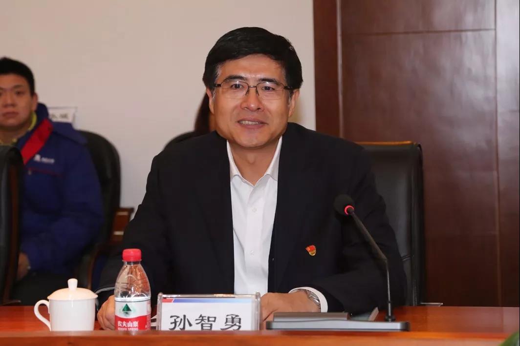 伟德体育 - 综合体育赛事平台|奥体中心相助同伴