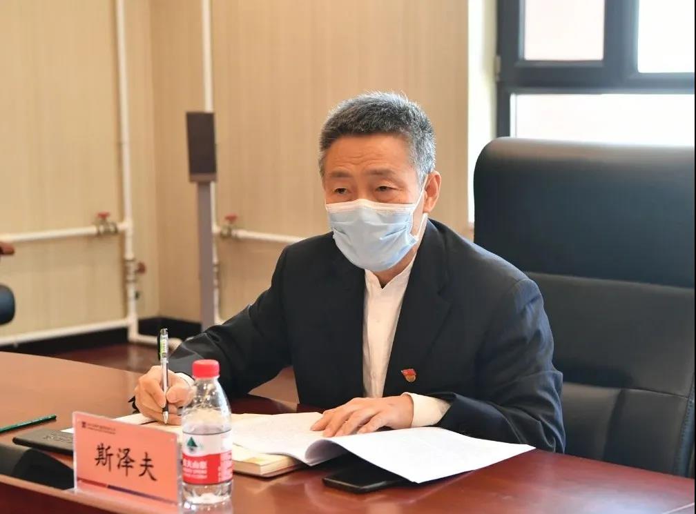 伟德体育 - 综合体育赛事平台|奥体中心相助同伴