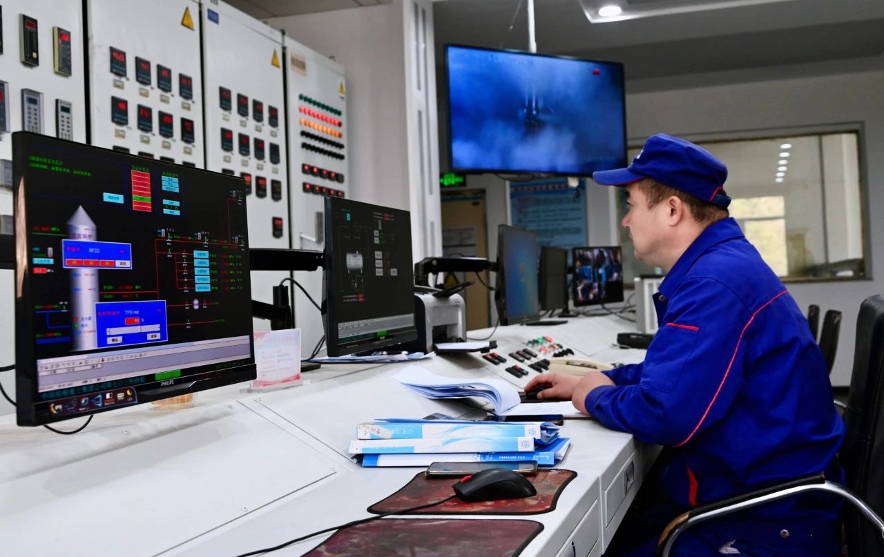 伟德体育 - 综合体育赛事平台|奥体中心相助同伴