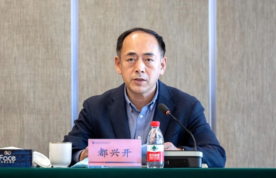 伟德体育 - 综合体育赛事平台|奥体中心相助同伴