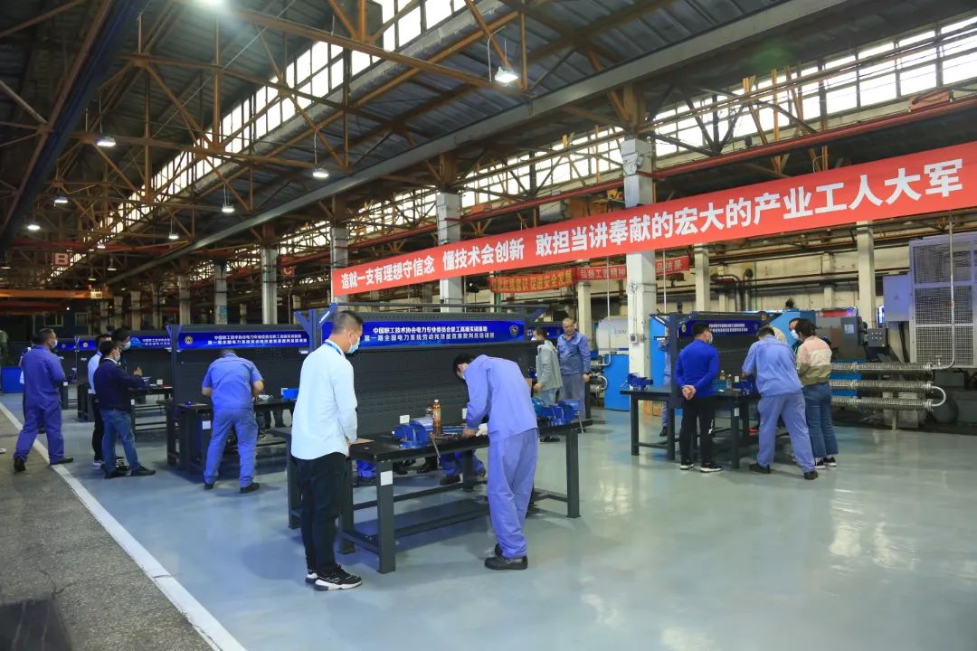 伟德体育 - 综合体育赛事平台|奥体中心相助同伴