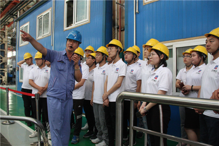 伟德体育 - 综合体育赛事平台|奥体中心相助同伴