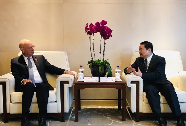 伟德体育 - 综合体育赛事平台|奥体中心相助同伴