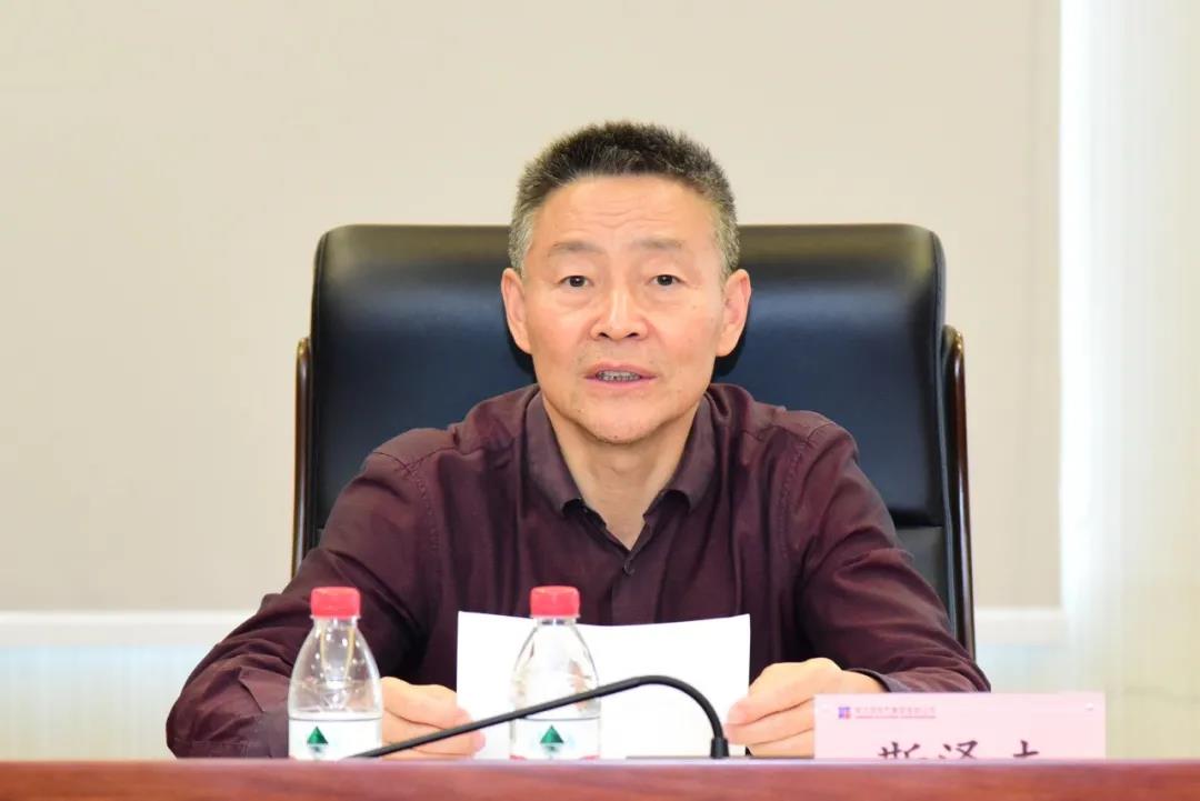 伟德体育 - 综合体育赛事平台|奥体中心相助同伴