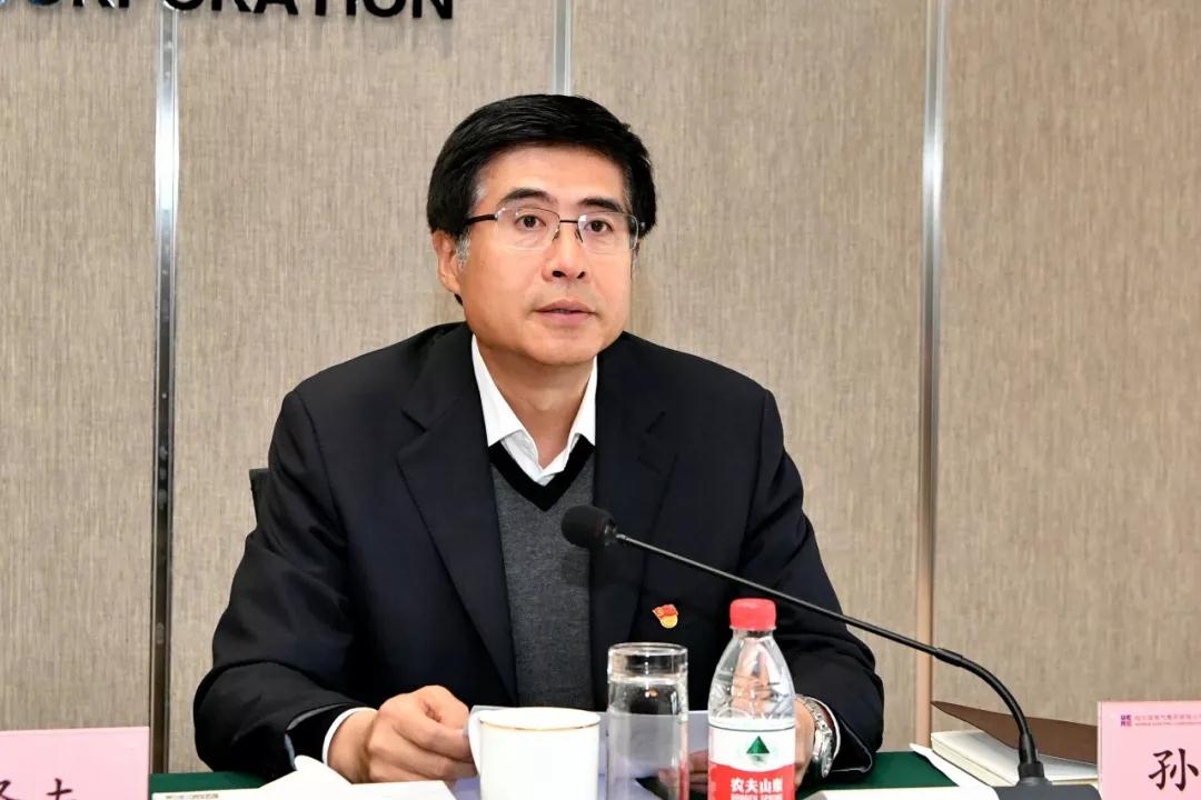 伟德体育 - 综合体育赛事平台|奥体中心相助同伴