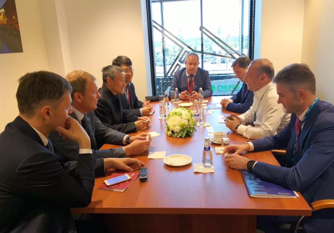 伟德体育 - 综合体育赛事平台|奥体中心相助同伴