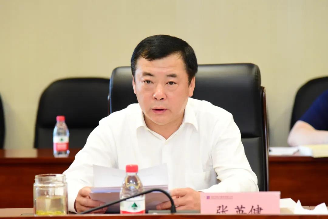 伟德体育 - 综合体育赛事平台|奥体中心相助同伴