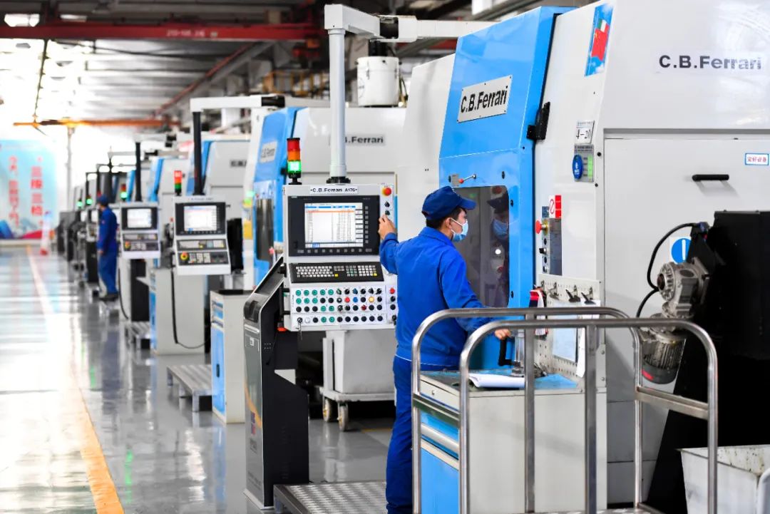 伟德体育 - 综合体育赛事平台|奥体中心相助同伴