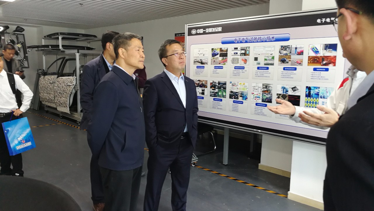 伟德体育 - 综合体育赛事平台|奥体中心相助同伴