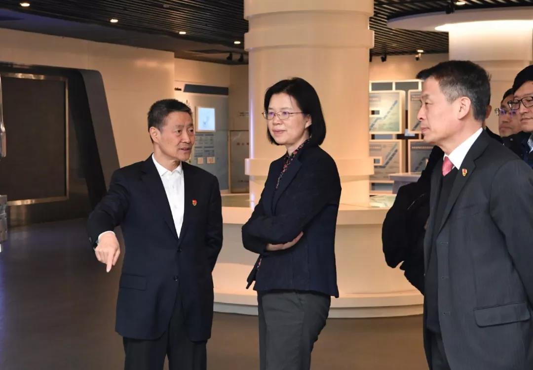 伟德体育 - 综合体育赛事平台|奥体中心相助同伴