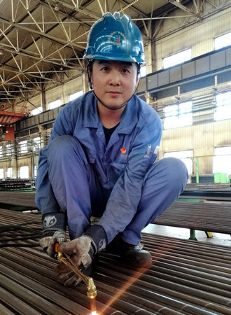 伟德体育 - 综合体育赛事平台|奥体中心相助同伴