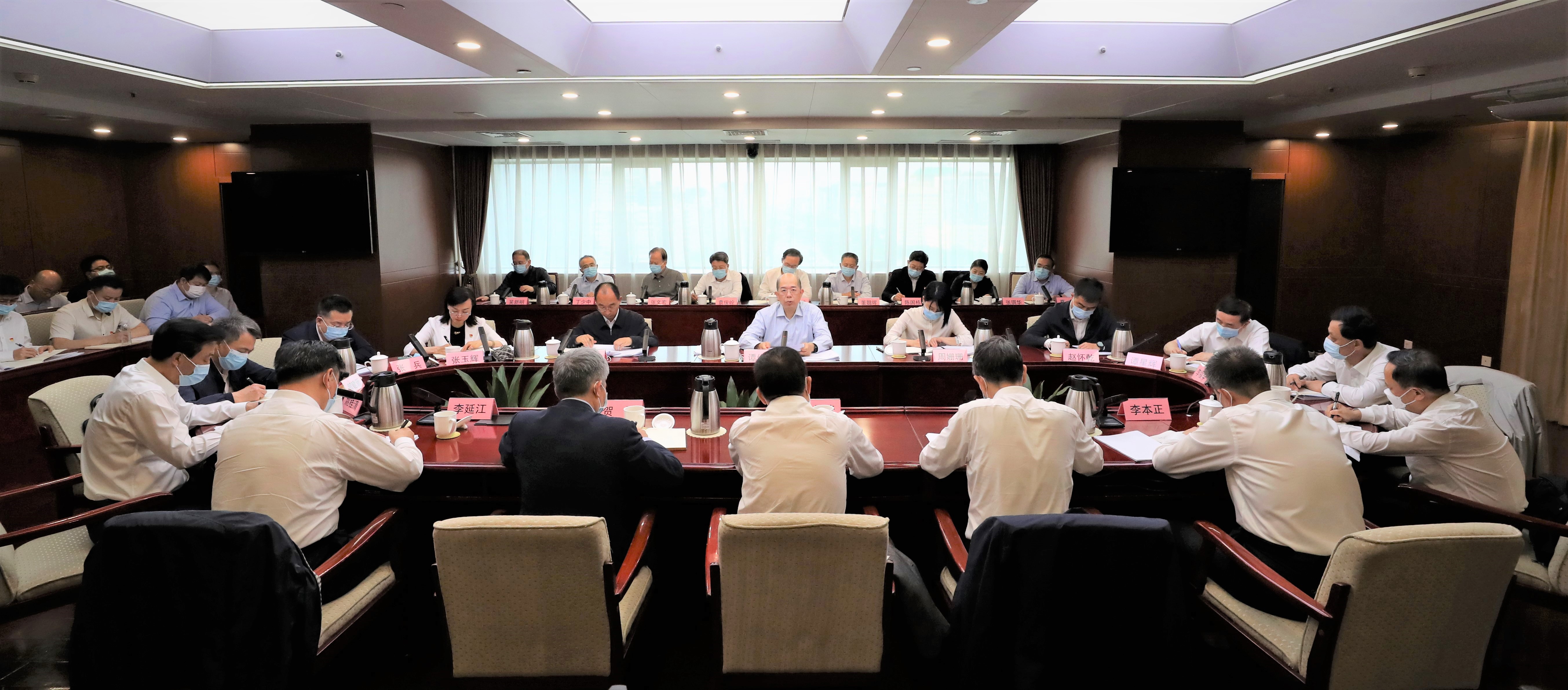 B1AB9665034AAB933FC94555303_8777E588_1A1C46.jpg?e=