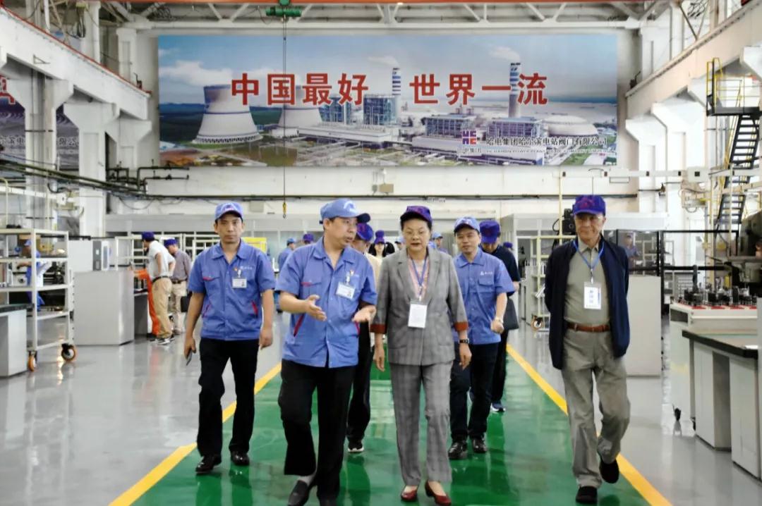 伟德体育 - 综合体育赛事平台|奥体中心相助同伴