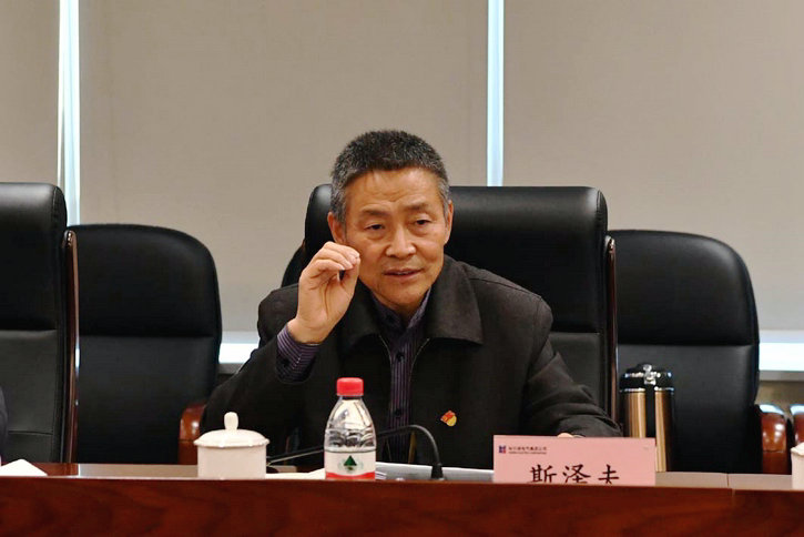 伟德体育 - 综合体育赛事平台|奥体中心相助同伴