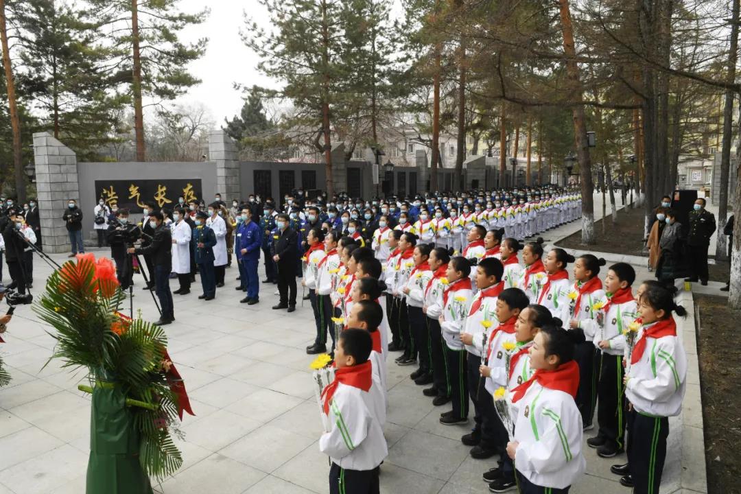 伟德体育 - 综合体育赛事平台|奥体中心相助同伴