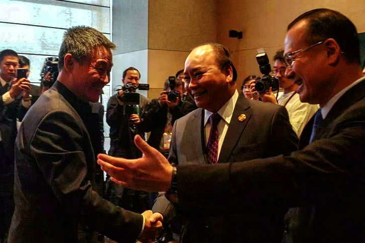 伟德体育 - 综合体育赛事平台|奥体中心相助同伴