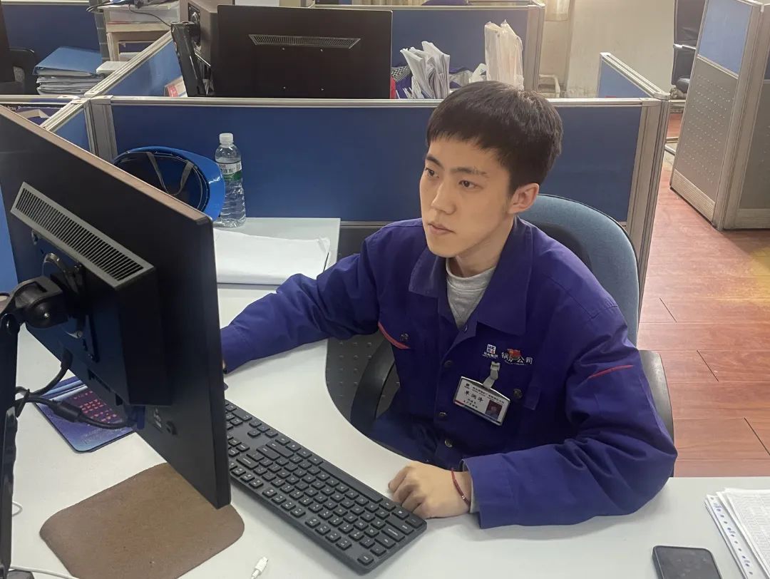 伟德体育 - 综合体育赛事平台|奥体中心相助同伴