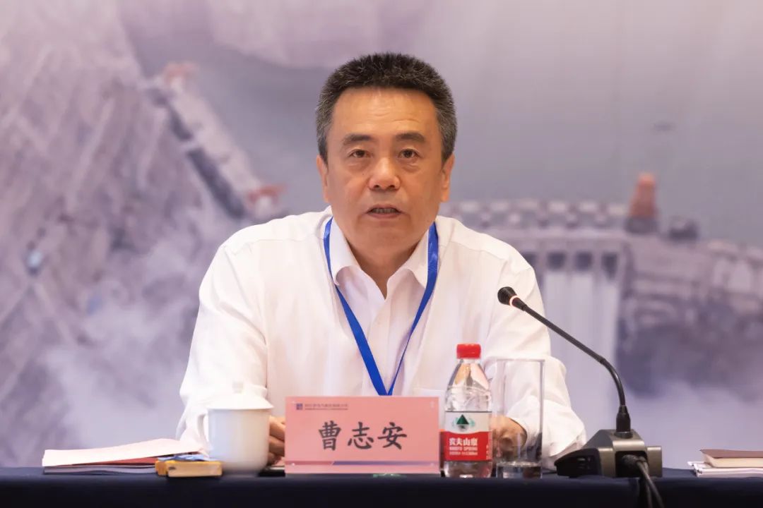 伟德体育 - 综合体育赛事平台|奥体中心相助同伴