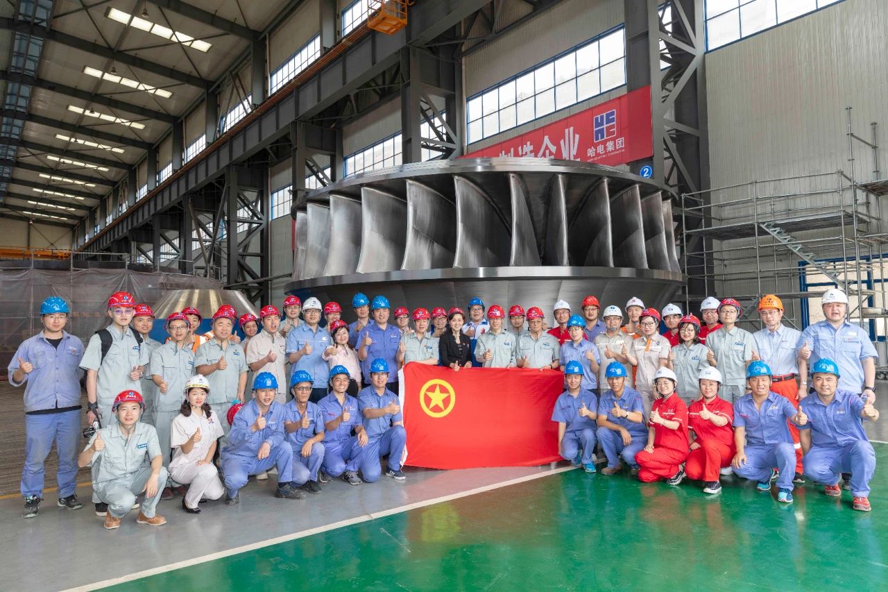 伟德体育 - 综合体育赛事平台|奥体中心相助同伴