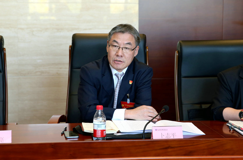 伟德体育 - 综合体育赛事平台|奥体中心相助同伴